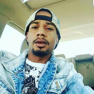 Meet your Posher, Derek